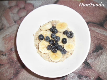 oats banana blueberries