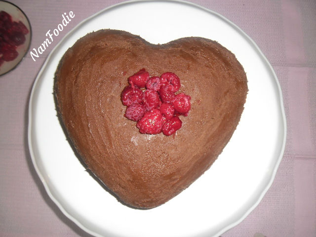 chocolate heart cake